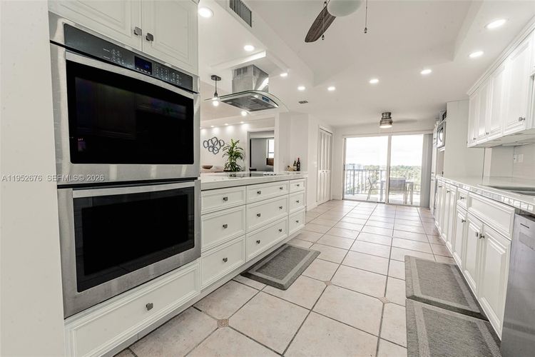 Cricket Club Miami #909 image #17