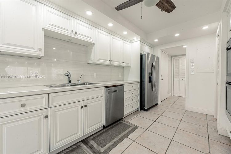 Cricket Club Miami #909 image #18