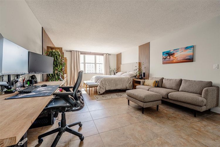 Cricket Club Miami #909 image #30