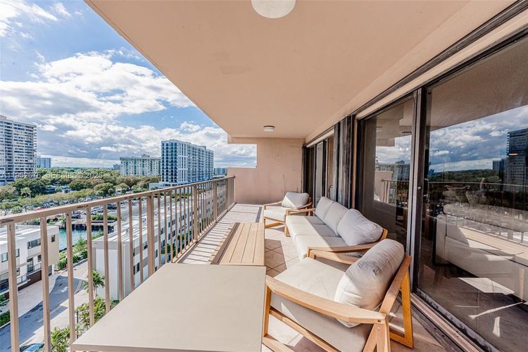 Cricket Club Miami #909 image #57