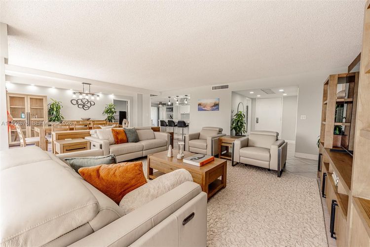 Cricket Club Miami #909 image #6