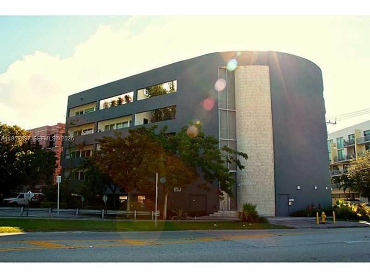 Lofts in the Grove #303 image #18