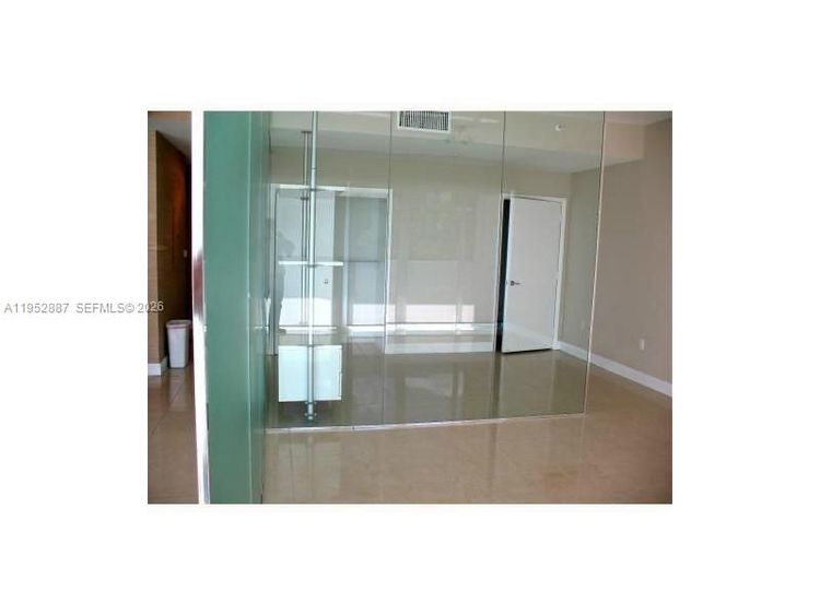 Lofts in the Grove #303 image #6