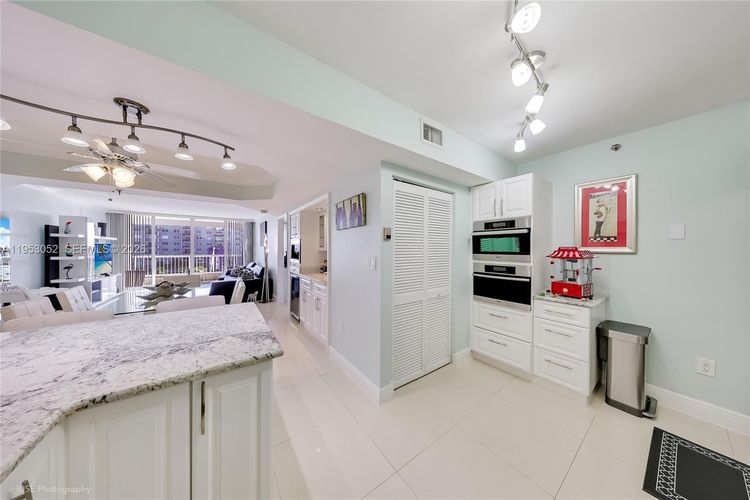 Marbella #503 image #11