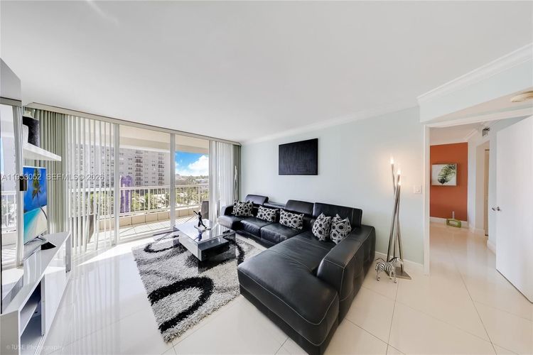 Marbella #503 image #6