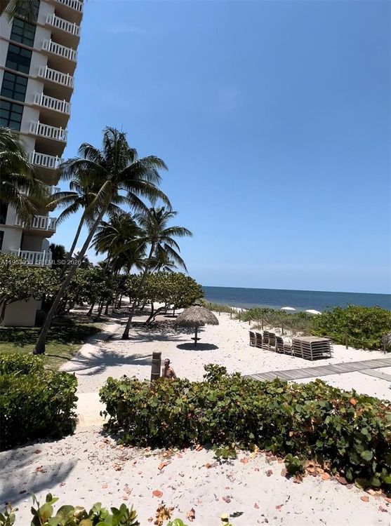 Towers of Key Biscayne #A706 image #13