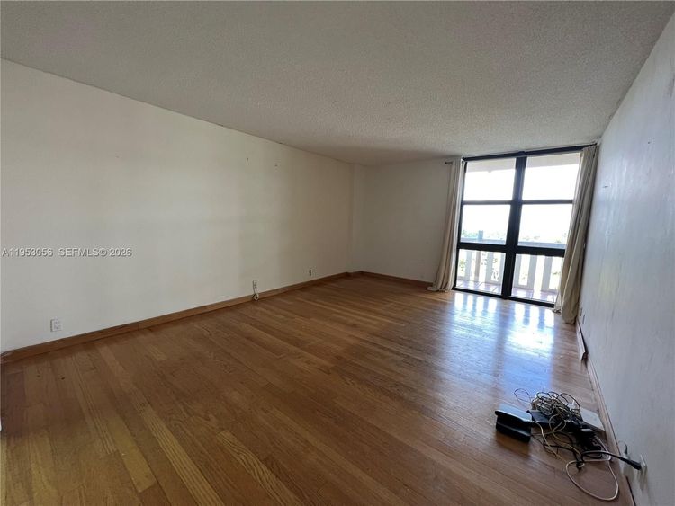 Towers of Key Biscayne #A706 image #16