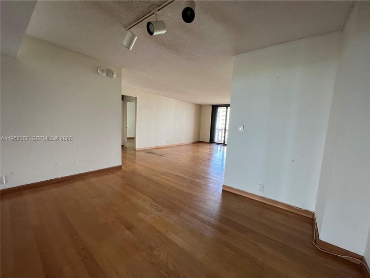 Towers of Key Biscayne #A706 image #17