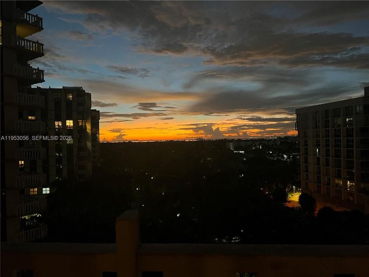 Towers of Key Biscayne #A706 image #25