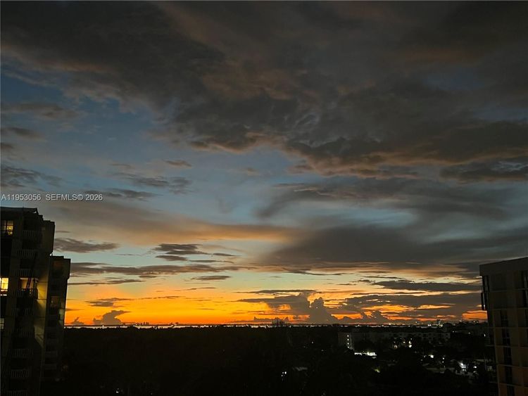 Towers of Key Biscayne #A706 image #26