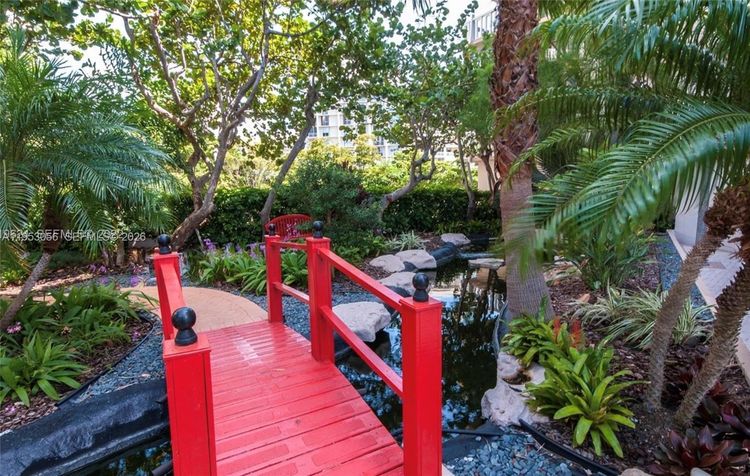 Towers of Key Biscayne #A706 image #31