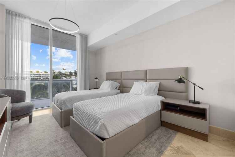 Continuum I South #510 image #15