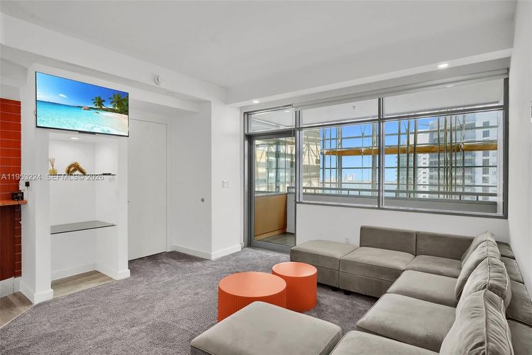 Mayfield AKA Hotel #3311 image #10