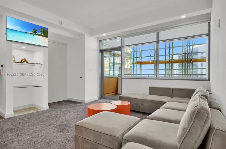 Mayfield AKA Hotel #3311 image #9