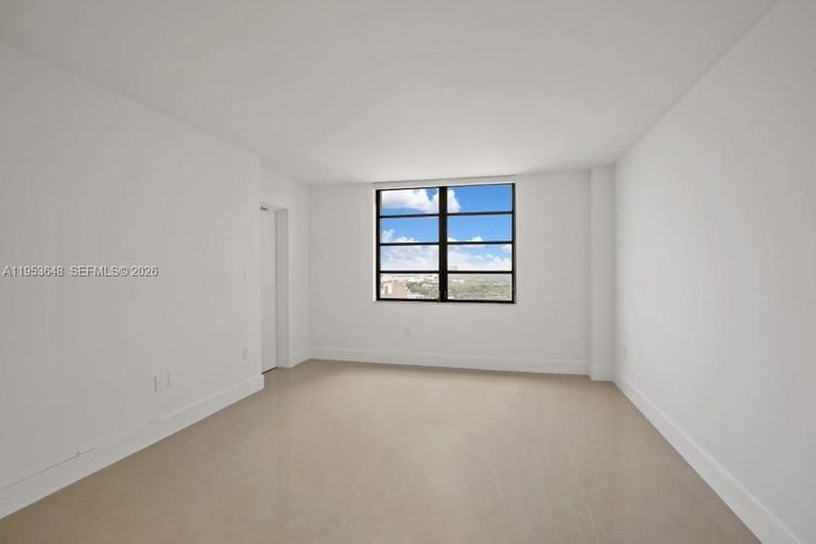 Brickell Bay Club #2710 image #12