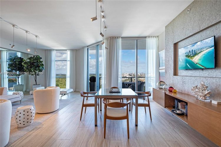 Marina Palms Yacht Club and Residences North Tower #PH6 image #12