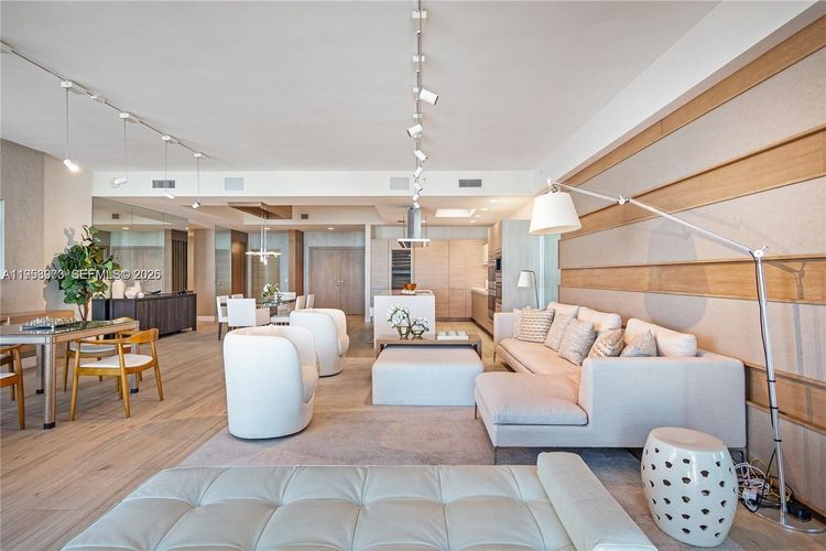 Marina Palms Yacht Club and Residences North Tower #PH6 image #13