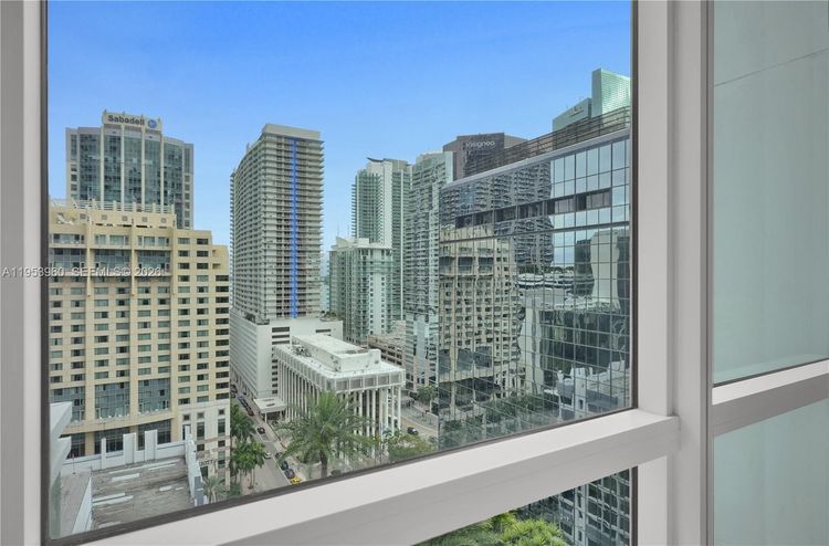 The Bond #1802 image #18