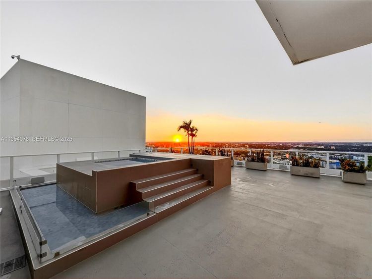 Paramount Bay #PH-4104 image #21