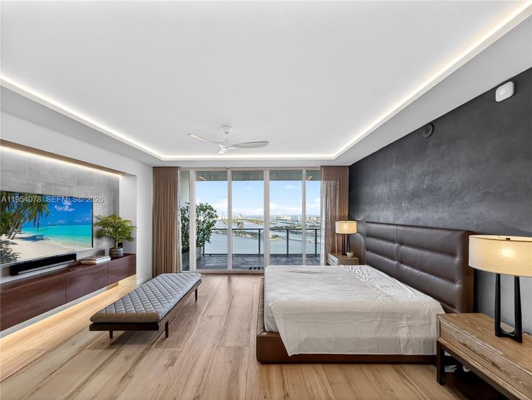 Paramount Bay #PH-4104 image #31