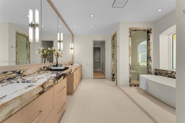 Grand Bay Residences #PH-1A image #33