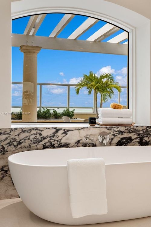 Grand Bay Residences #PH-1A image #34