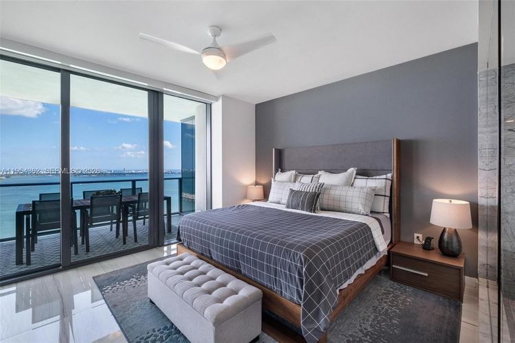 One Paraiso #3605 image #11