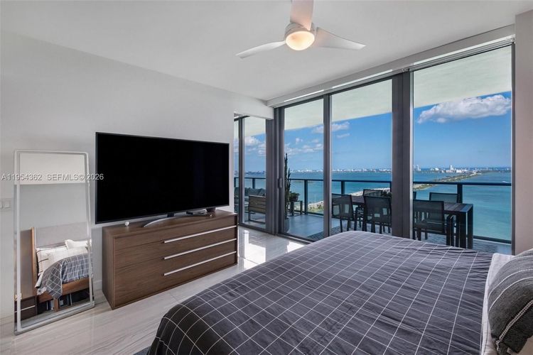 One Paraiso #3605 image #31