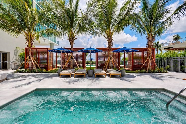 One Paraiso #3605 image #71