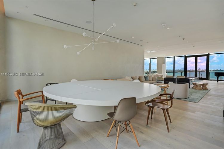 One Paraiso #3605 image #85