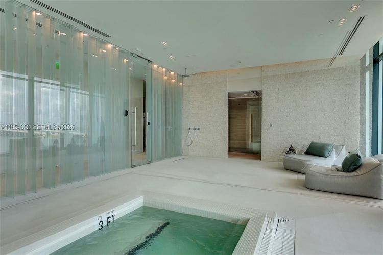 One Paraiso #3605 image #95