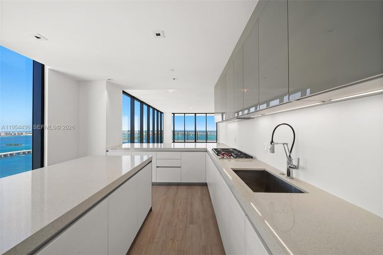 Elysee Miami #5502 image #10