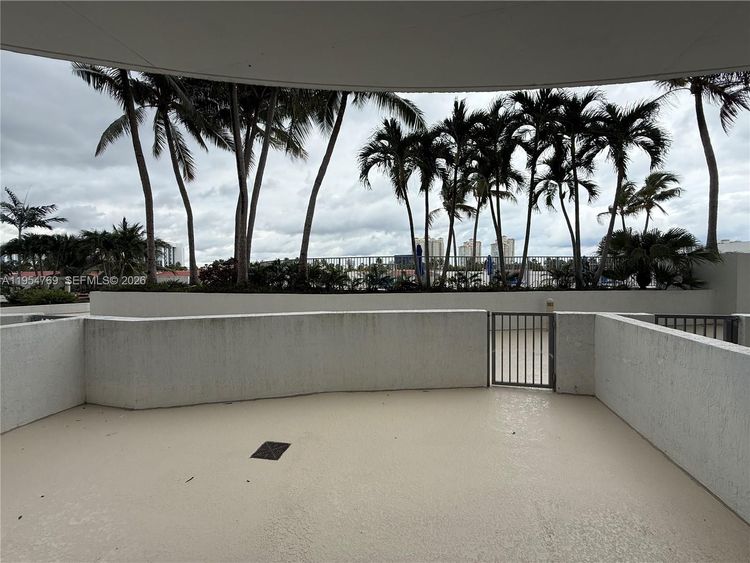 Uptown Marina Lofts #319 image #9