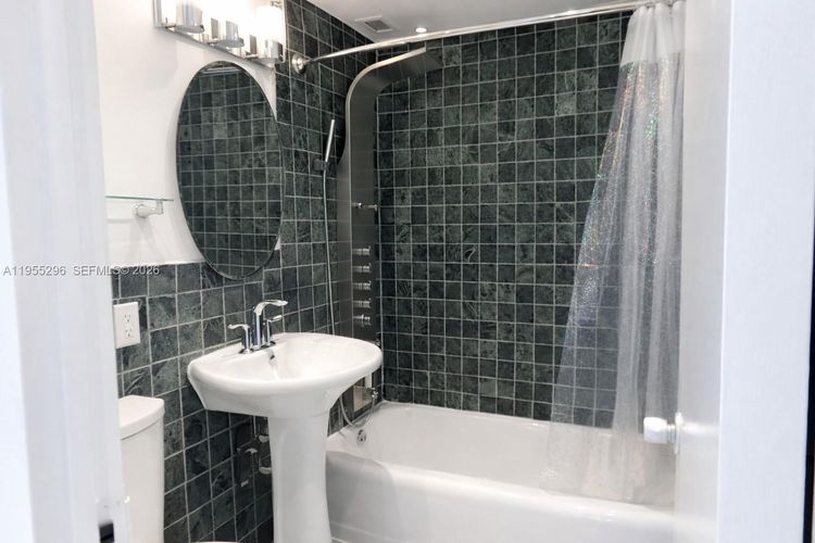 Clipper #8S image #10