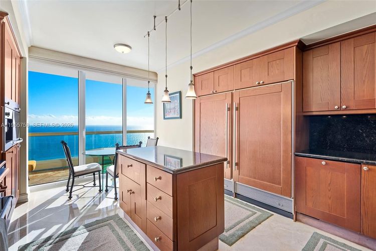 Acqualina #4103 image #20