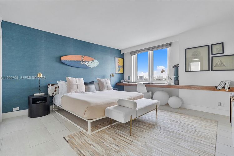 1 Hotel & Homes #1427 image #20