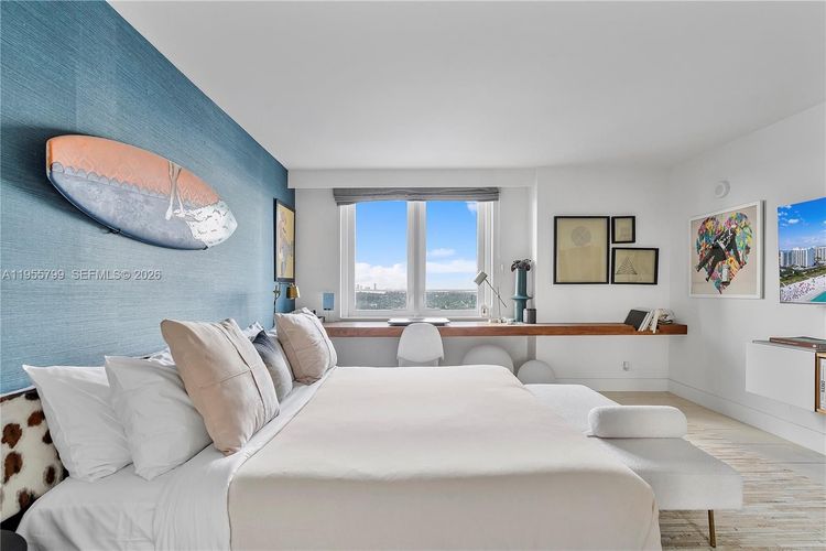 1 Hotel & Homes #1427 image #22