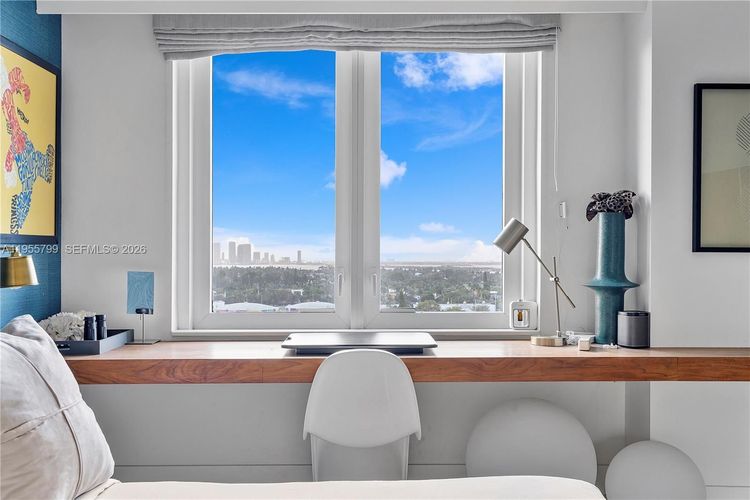 1 Hotel & Homes #1427 image #24