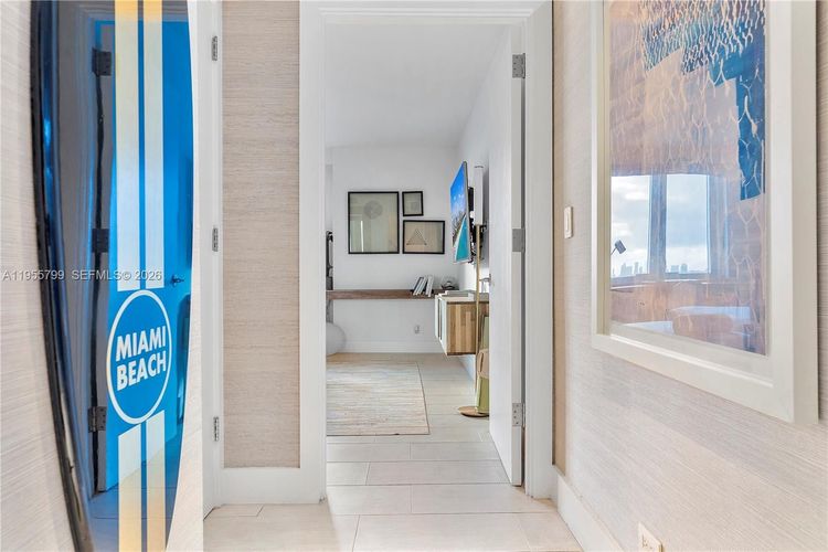 1 Hotel & Homes #1427 image #28