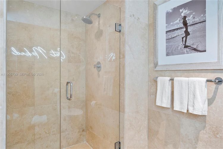 1 Hotel & Homes #1427 image #34