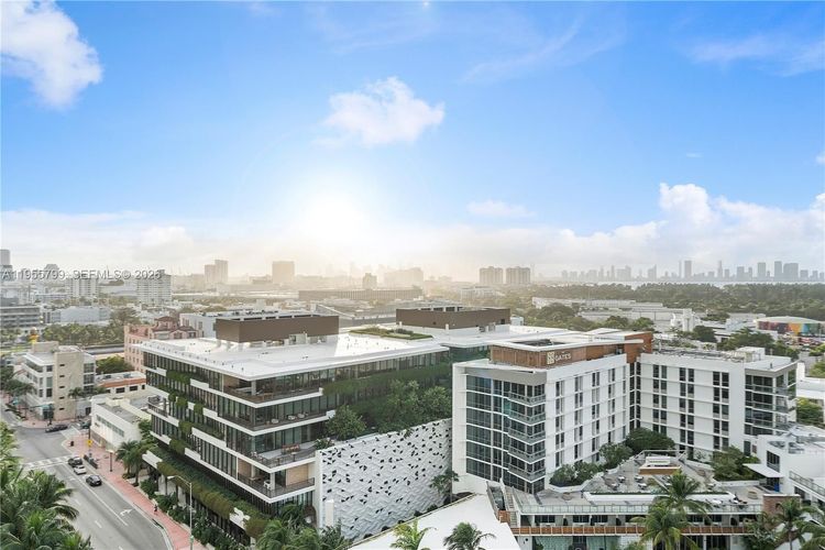 1 Hotel & Homes #1427 image #40