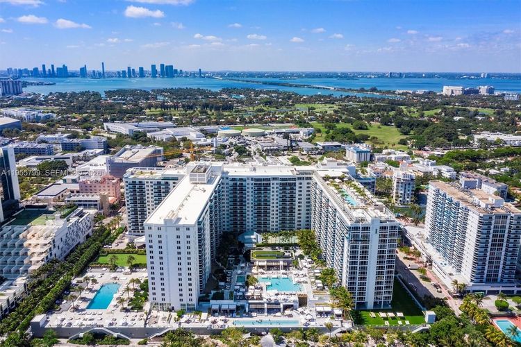 1 Hotel & Homes #1427 image #47