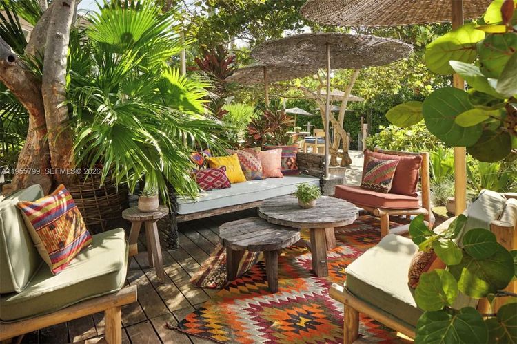 1 Hotel & Homes #1427 image #75