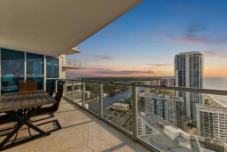 Ocean Palms Hollywood #3003 image #11