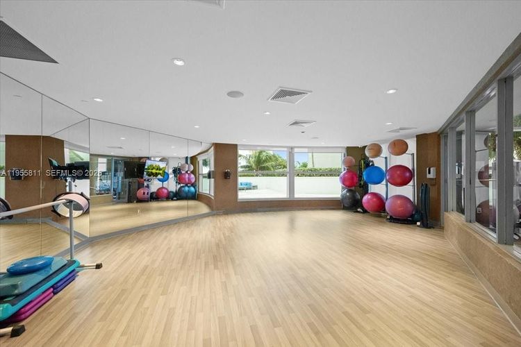 Ocean Palms Hollywood #3003 image #61