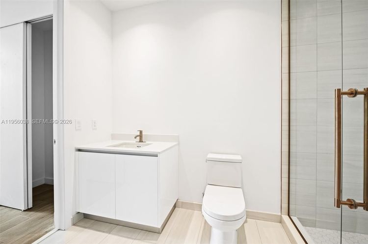 Mr. C Residences Bayshore Tower #805 image #21