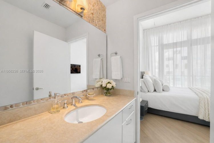 Jade Brickell #PH4605 image #19