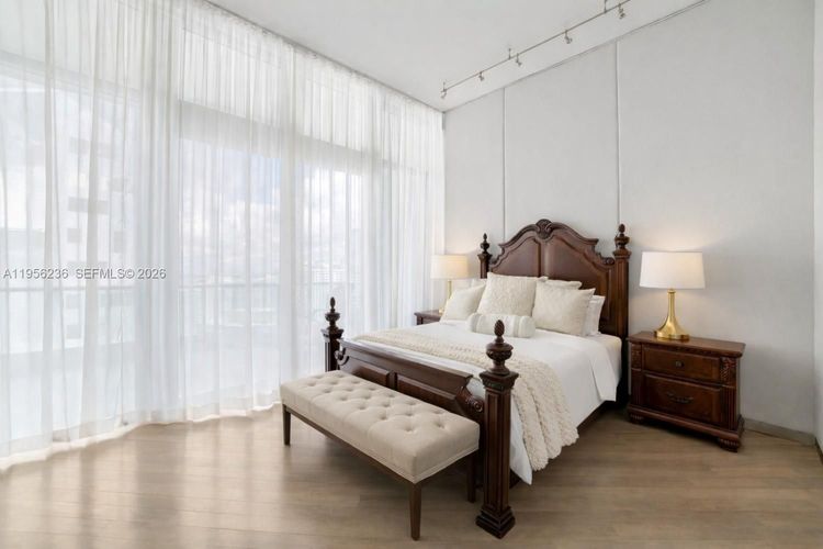 Jade Brickell #PH4605 image #20