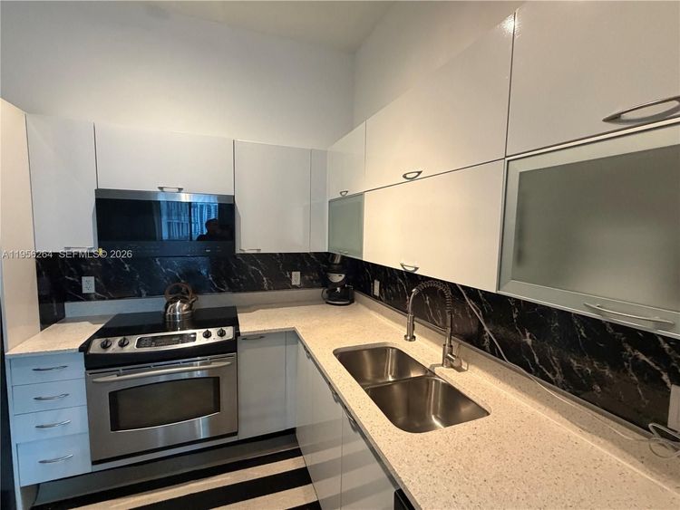 Loft Downtown I #1908 image #20