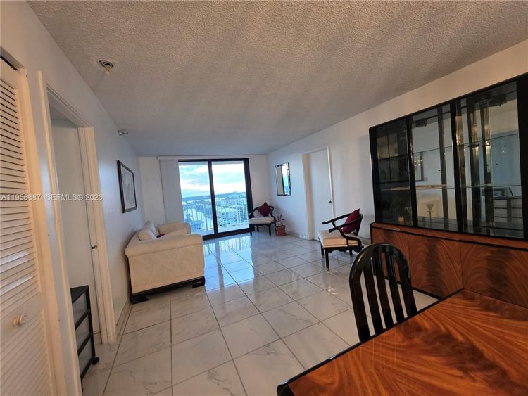 Winston Towers #1503 image #7